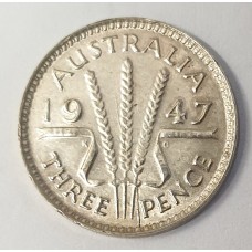 AUSTRALIA 1947 . THREEPENCE . VARIETY . LARGE DIE CRACK ON P IN PENCE